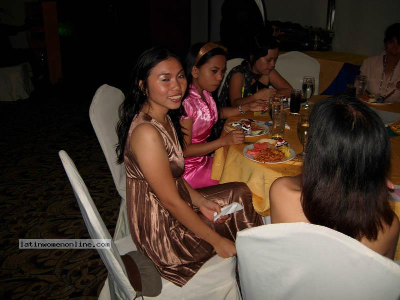 Philippine-Women-9308