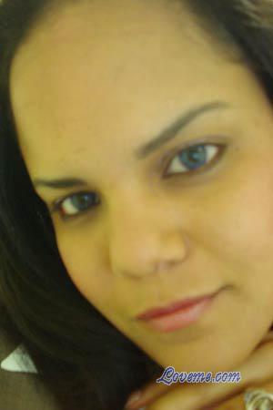 122845 - Jessica Age: 33 - Dominican Republic