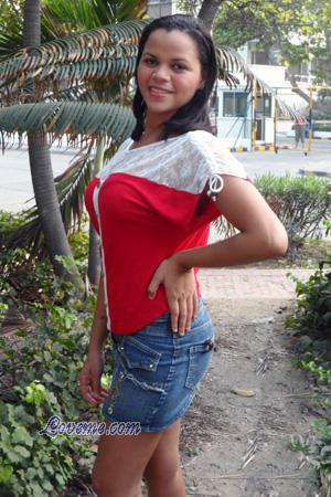 137325 - Yamile Age: 34 - Colombia