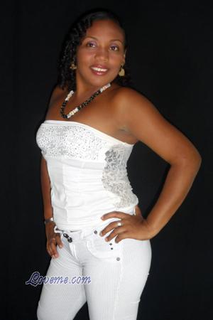 137949 - Yiselis Age: 42 - Colombia