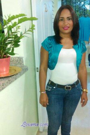 164567 - Teofila Age: 33 - Dominican Republic