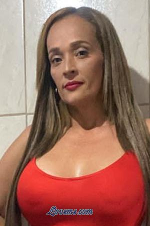 185725 - Yesenia Age: 44 - Costa Rica