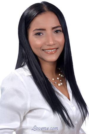 194826 - Raquel Age: 39 - Colombia