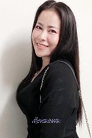 194906 - Nanthicha Age: 34 - Thailand