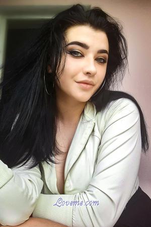 195439 - Alina Age: 18 - Ukraine