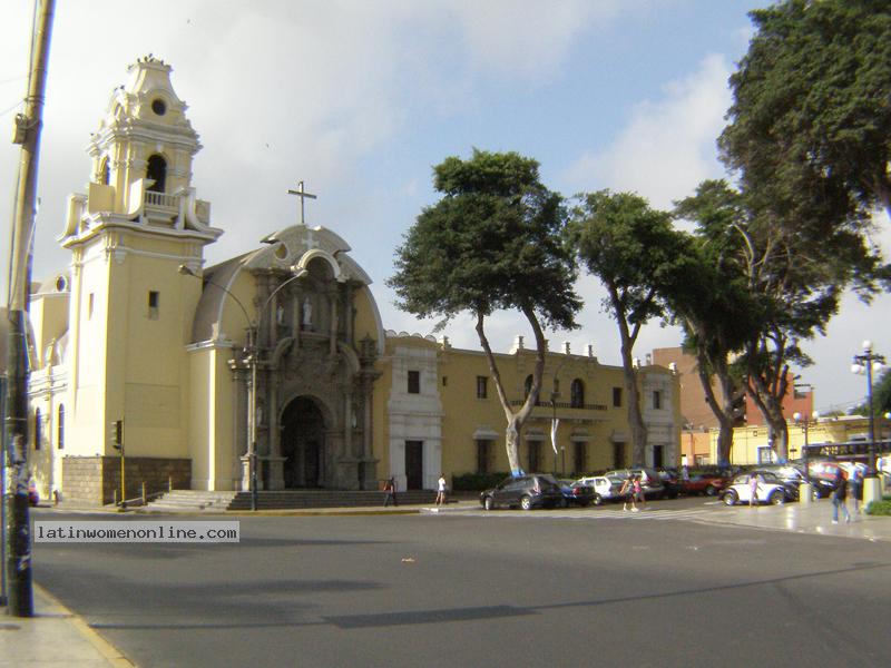 peru-women-citytour-33